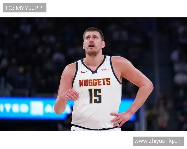 约基奇半场表现抢眼但失误频繁14分4板4助5次失误影响球队节奏 约基奇半场表现抢眼但失误频繁14分4板4助5次失误影响球队节奏