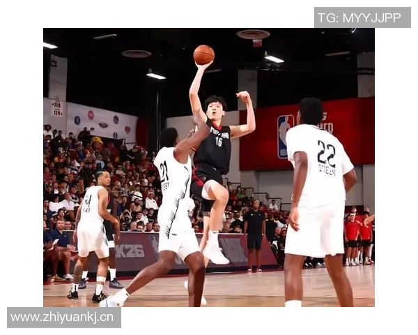 媒体人评论杨瀚森技术水平介于业余与专业之间与NBA差距明显 媒体人评论杨瀚森技术水平介于业余与专业之间与NBA差距明显
